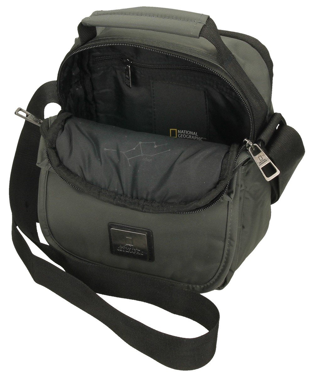 Schoudertasje Nat Geo met praktische vakken