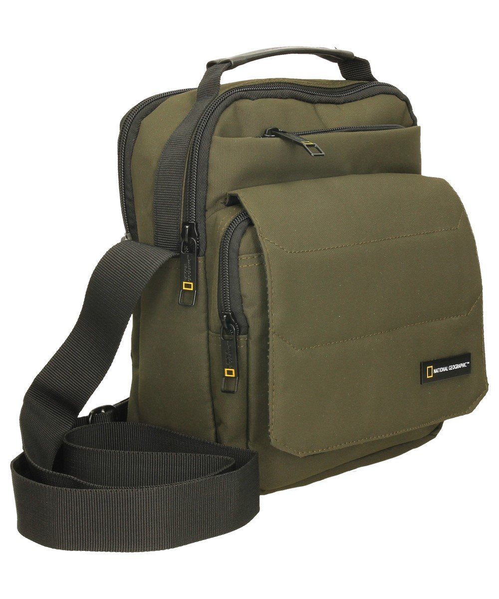 Tasche mit Schulterriemen und Tragegriff