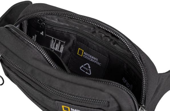 Nat Geo heuptas uit gerecycleerde flessen